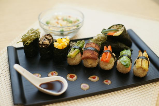 Nigiri dan Gunkan Sushi