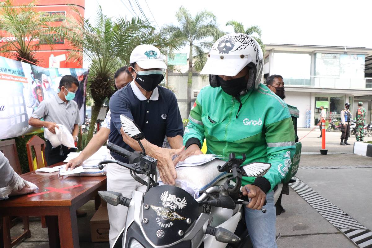 Assistance for Online Ojek Drivers during the PPKM Period
