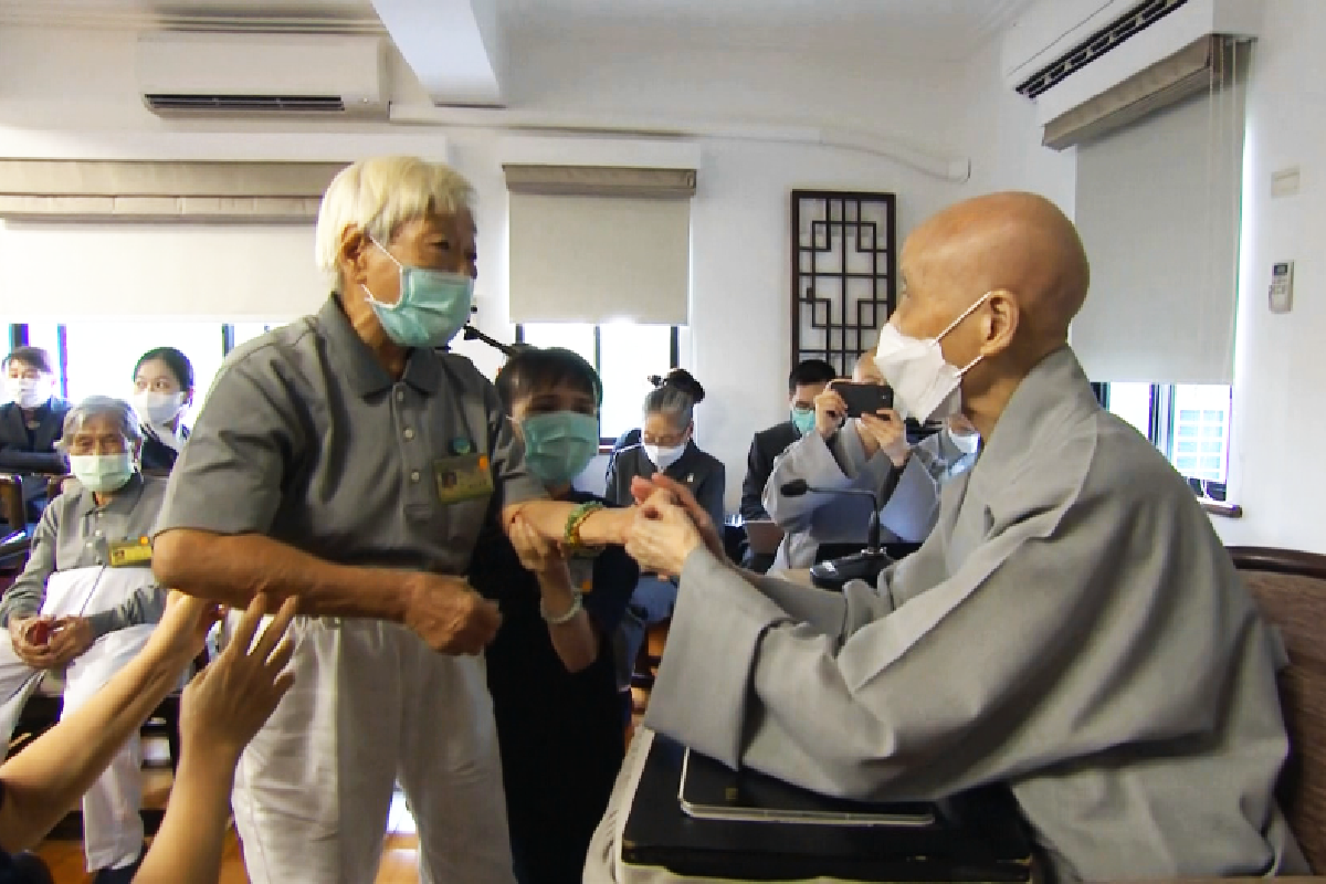 Ceramah Master Cheng Yen: Menghormati Guru dan Meneruskan Jalinan Jodoh 