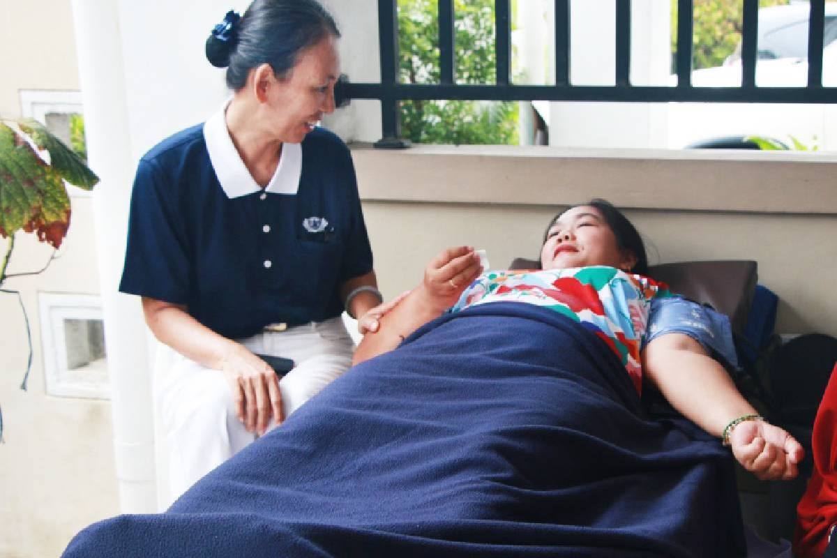 Tzu Chi Bersama SMK Ariya Metta Tangerang Gelar Kegiatan Donor Darah