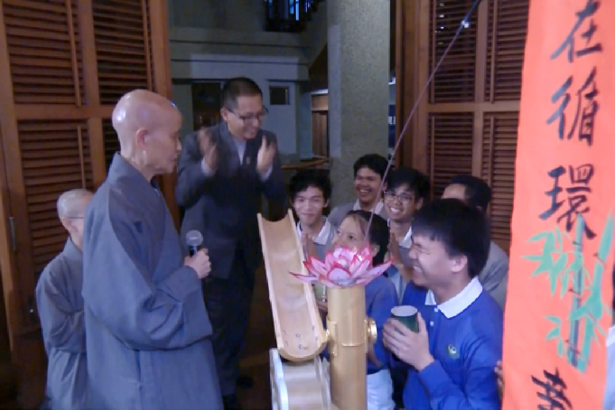 Ceramah Master Cheng Yen: Menyambut Pergantian Tahun dengan Ketulusan