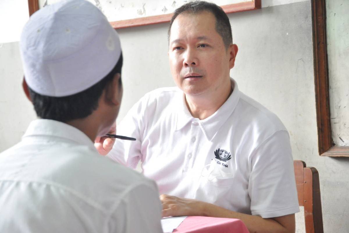 Baksos Kesehatan di Pondok Pesantren Nurul Iman: Membalas Budi dengan Turut Bersumbangsih