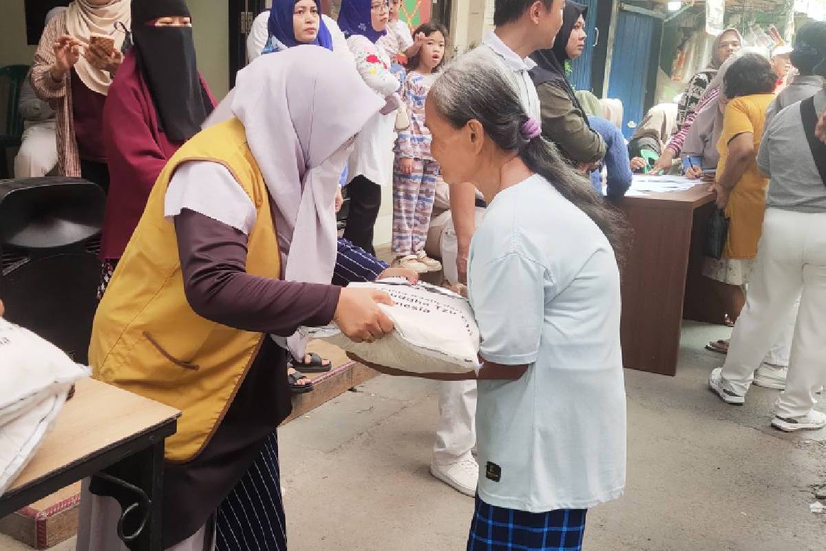 Paket Cinta Kasih Hari Raya Idul Fitri 2025: Berbagi Kebahagiaan di Rawa Bebek