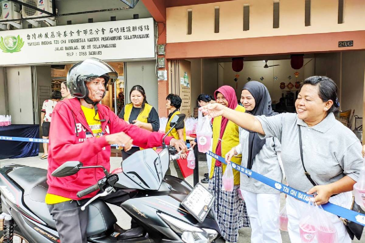 Seribu Takjil Cinta Kasih di Bulan Suci 