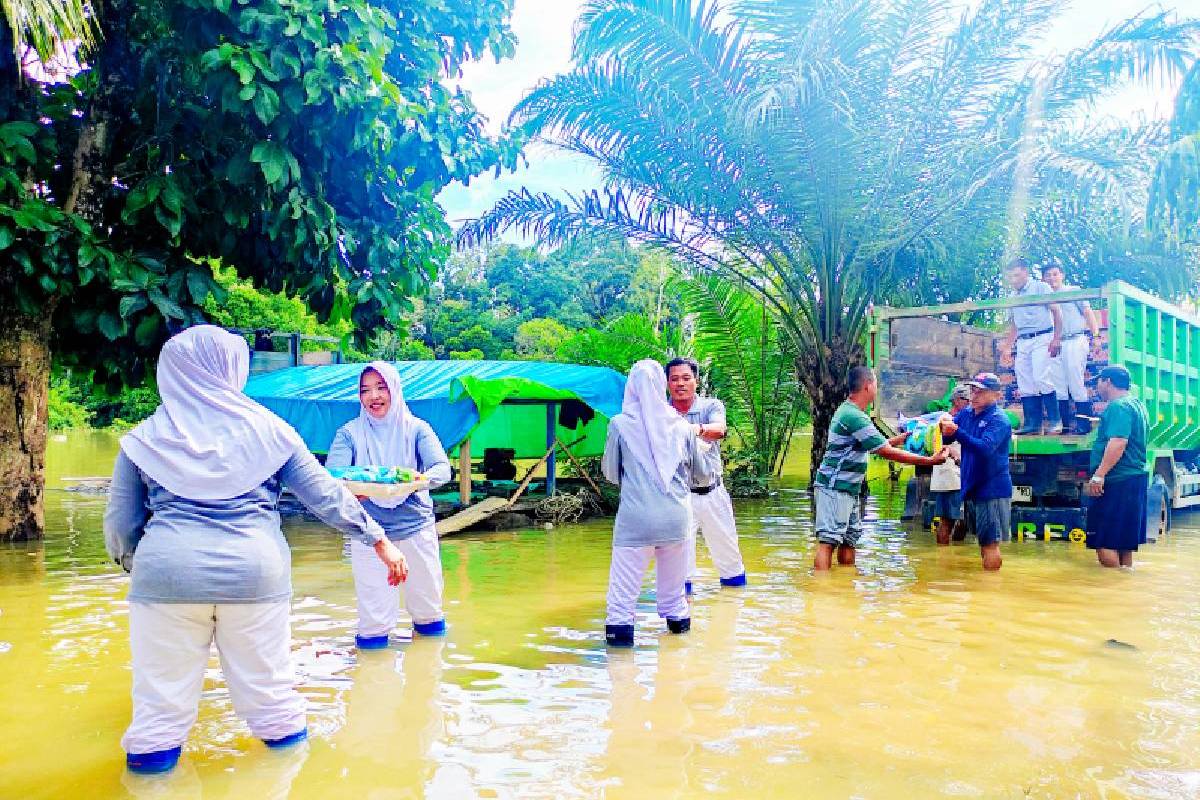 Solidaritas untuk Warga Desa Marah Haloq