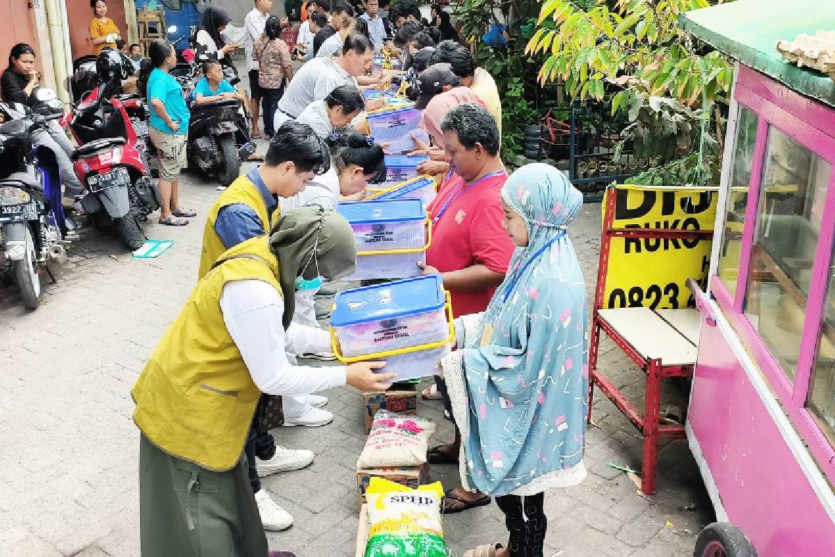 Perhatian dan Cinta Kasih Korban Kebakaran di Laiya