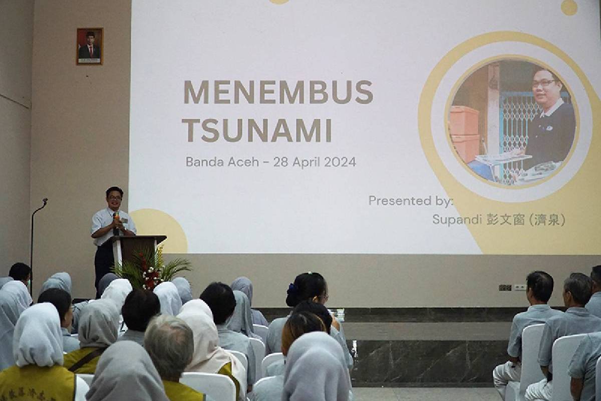 Pelatihan Relawan Abu Putih Pertama di Banda Aceh