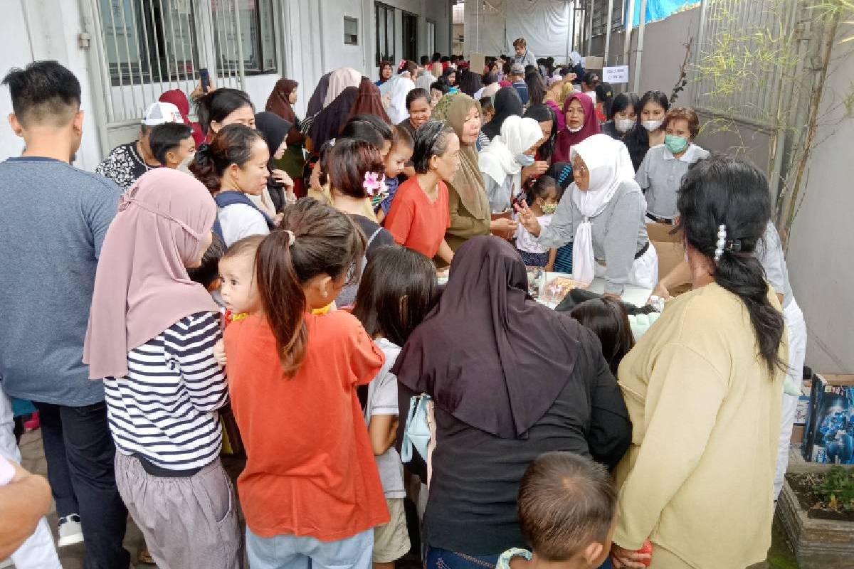 Bazar Murah Tzu Chi Lampung Menyambut Idul Fitri