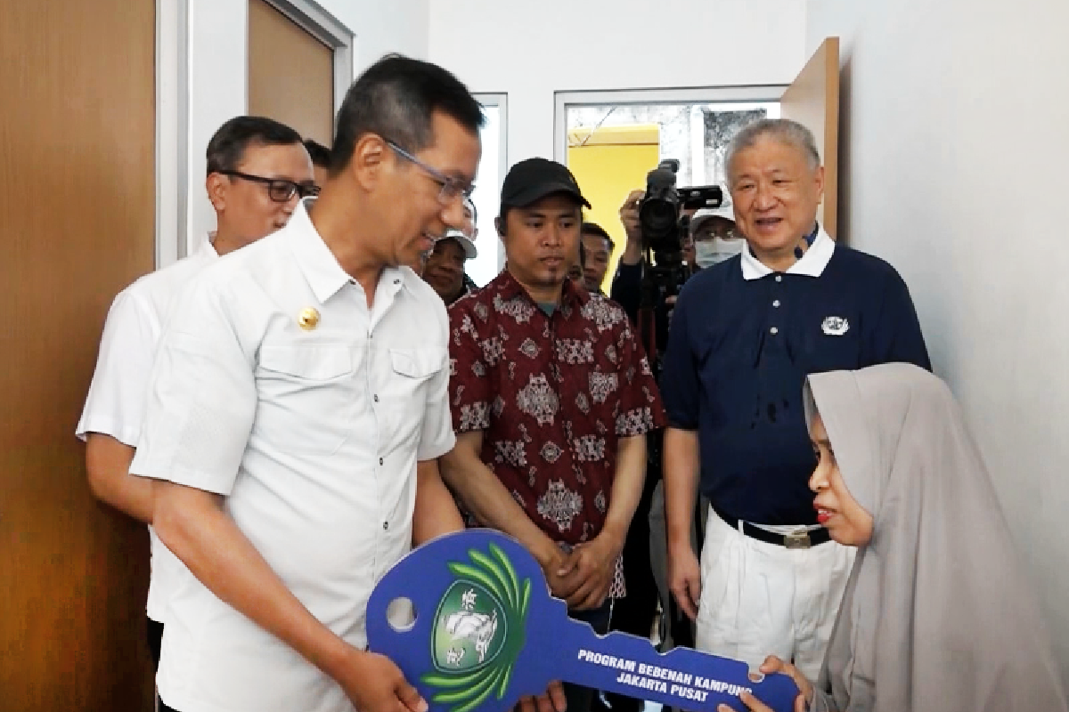 Ceramah Master Cheng Yen: Himpunan Cinta Kasih Agung Menyebarkan Semerbak Keluhuran   