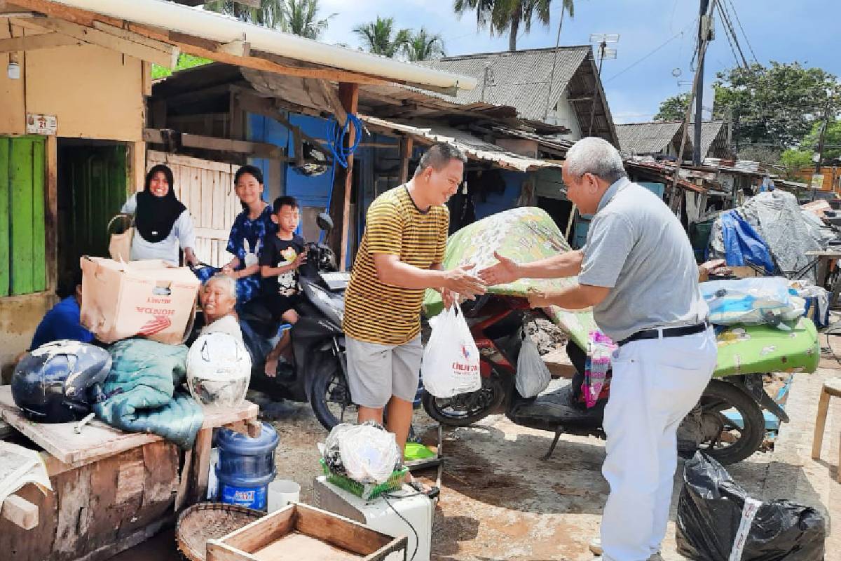 Peduli Warga Korban Banjir di Kota Lampung