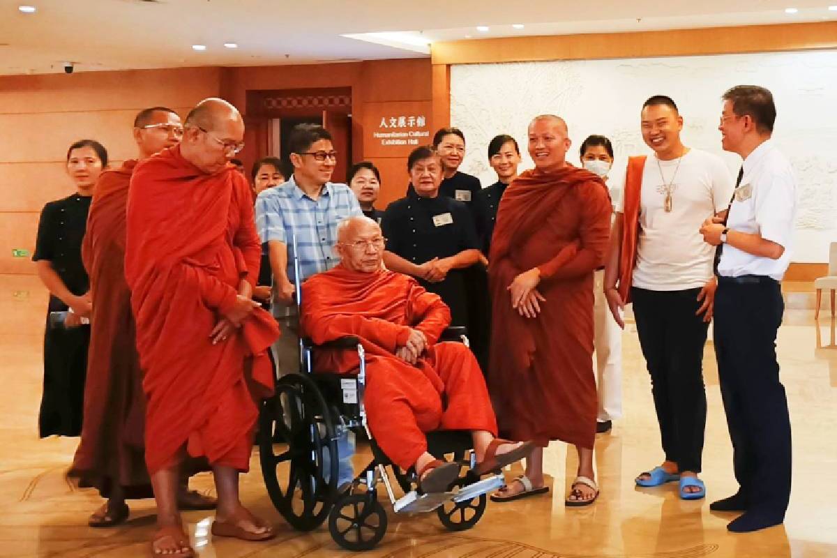 Kunjungan Luang Pho Kamplang Bhikkhu Sangha Thailand Ke Tzu Chi Centre PIK