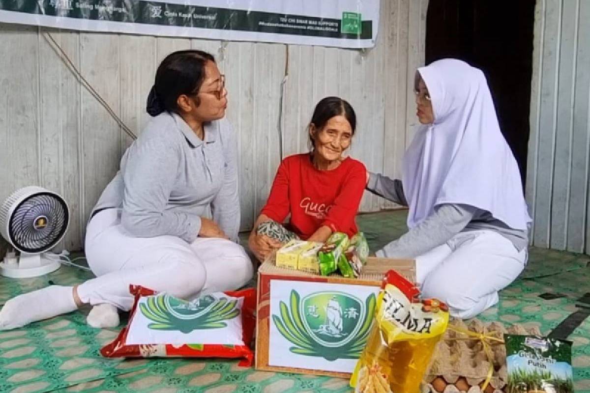 Kunjungan Kasih ke Rumah Lansia Desa Rantau Panjang