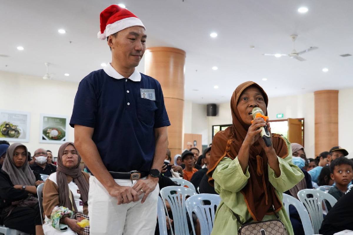 Terang Natal di Aula Jing Si Batam