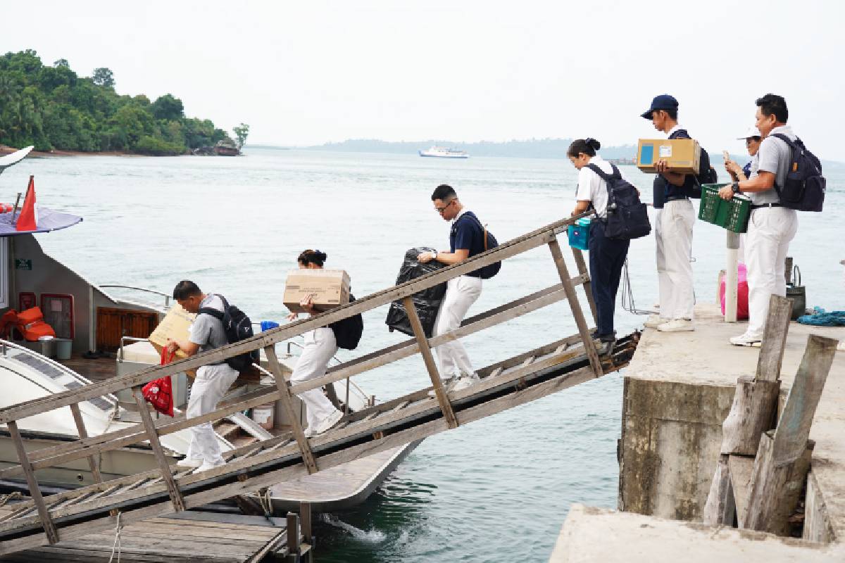 Baksos Kesehatan di Selat Nenek